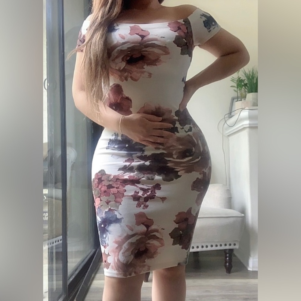 Windsor Midi Bodycon Dress size Small